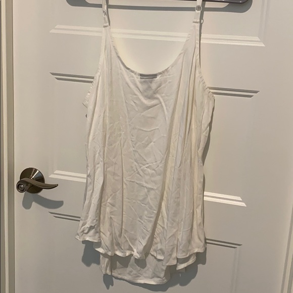 Torrid 00 dressy blouse tank white like new - Picture 4 of 5